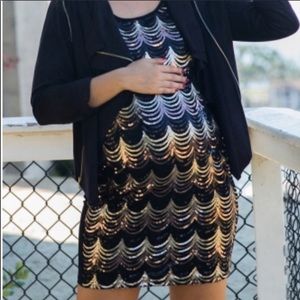 🆕✨Gold Scalloped Sequin Front Maternity Dress✨
